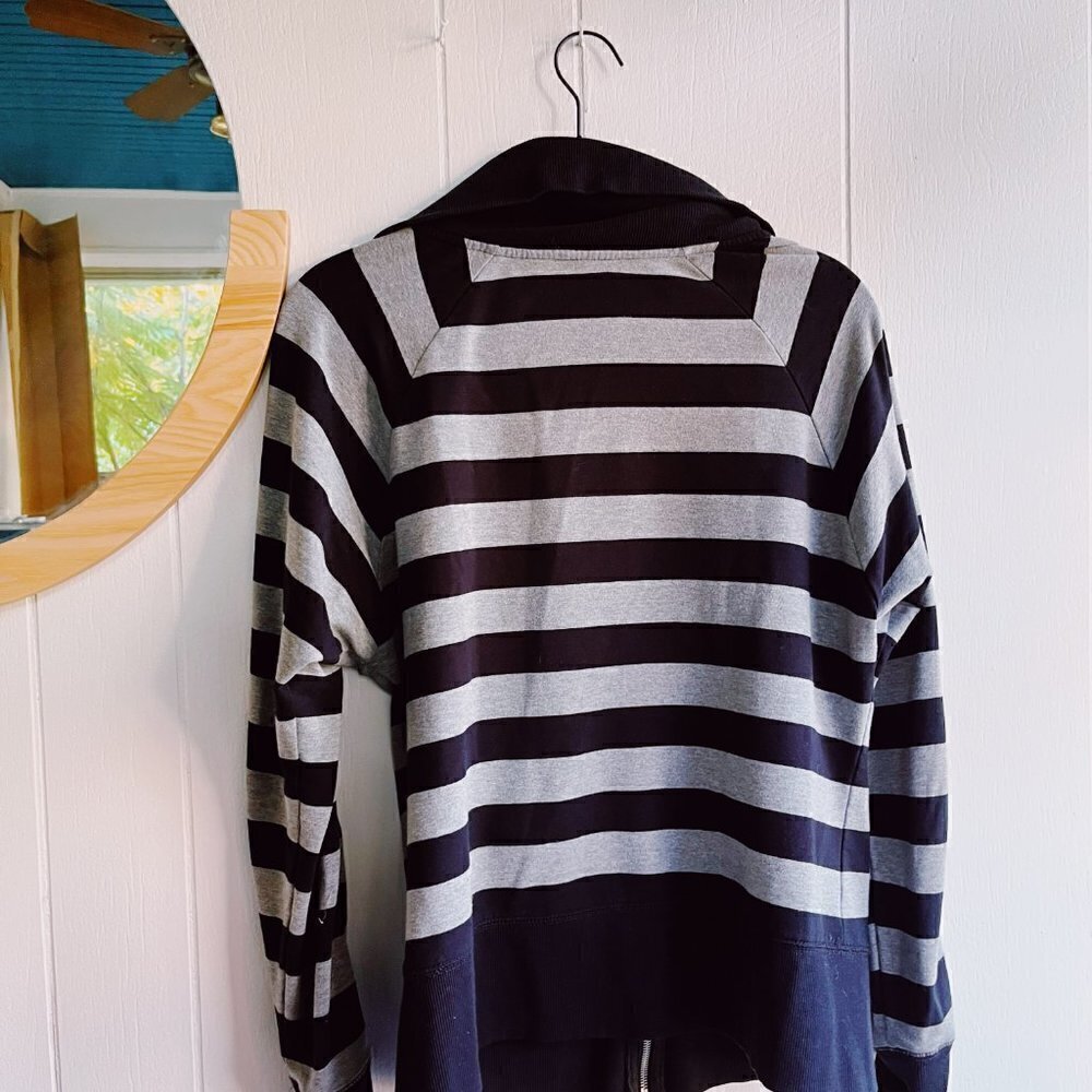 NY and Co Sweatshirt Full Zip Jacket M Black and Grey Striped - Picture 2 of 5